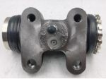 سلندر فرامل (Wheel Cylinder) لسيارة Toyota Land Cruiser 100 Series 1998–2007 — جودة عالية وأداء موثوق لنظام الفرامل