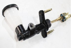 ماستر كلتش (أسطوانة القابض الرئيسية) أصلية Toyota Land Cruiser 80 Series 1990–1997 — جودة عالية وأداء موثوق